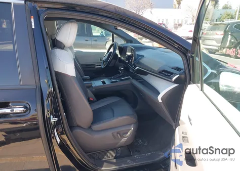 2021 Toyota Sienna Xse z USA, uszkodzony, nr VIN 5TDDSKFC6MS006865